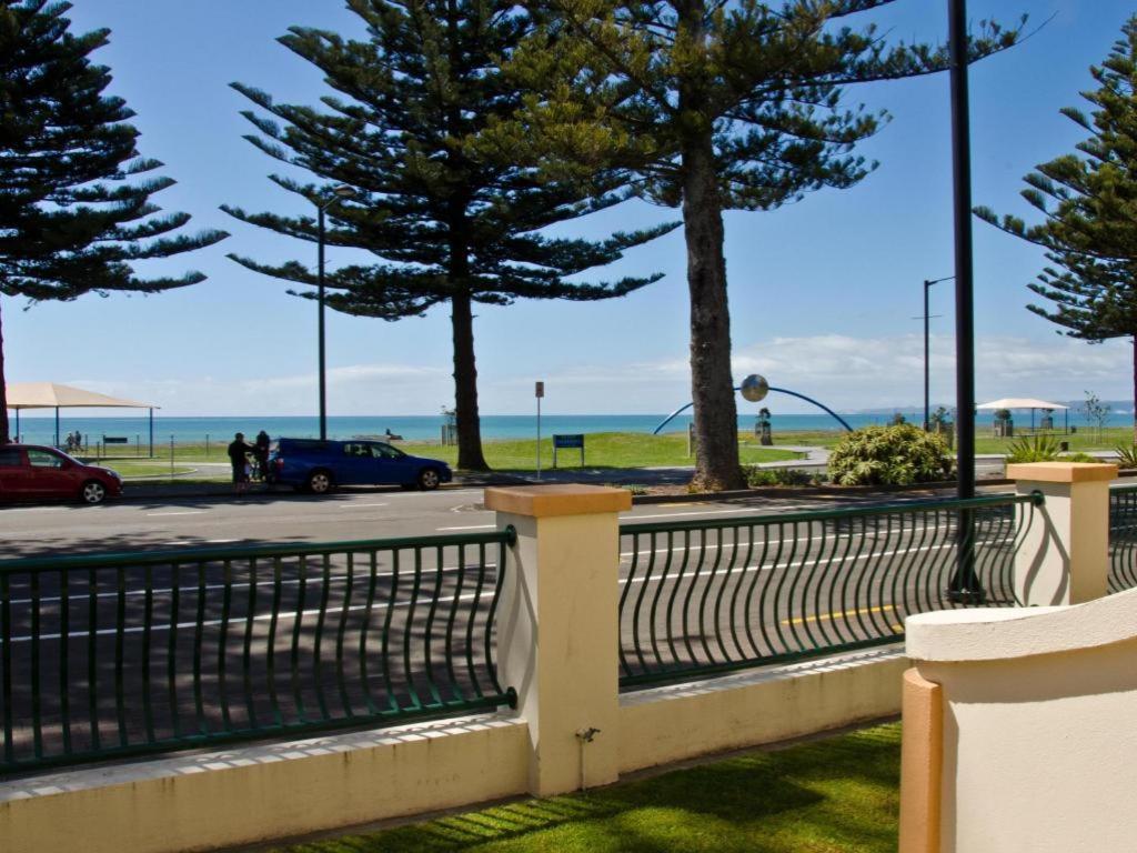 Beachfront Motel Napier Buitenkant foto