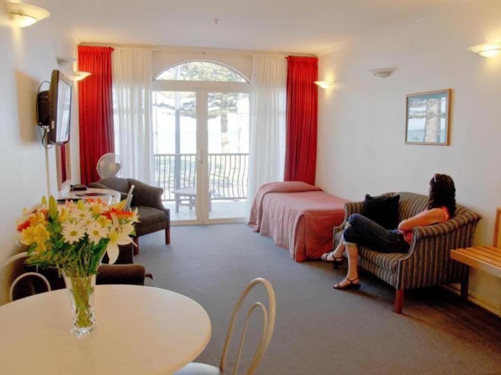 Beachfront Motel Napier Buitenkant foto