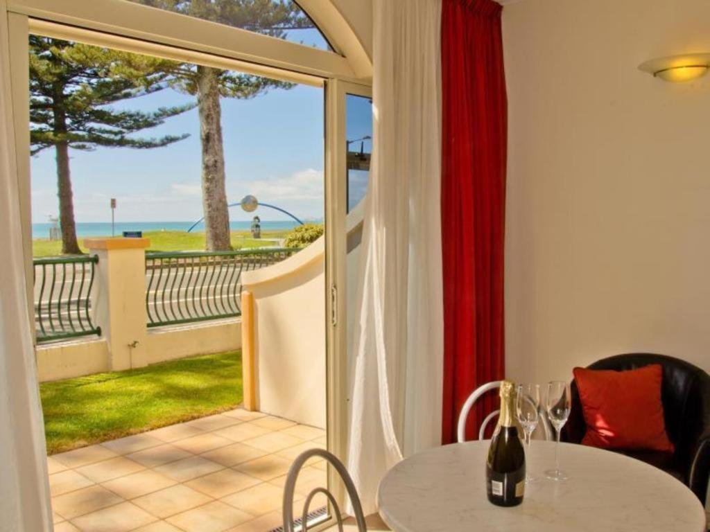 Beachfront Motel Napier Buitenkant foto