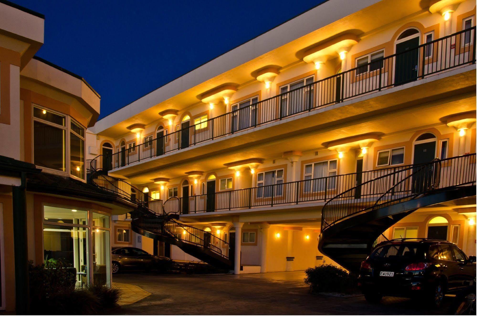 Beachfront Motel Napier Buitenkant foto